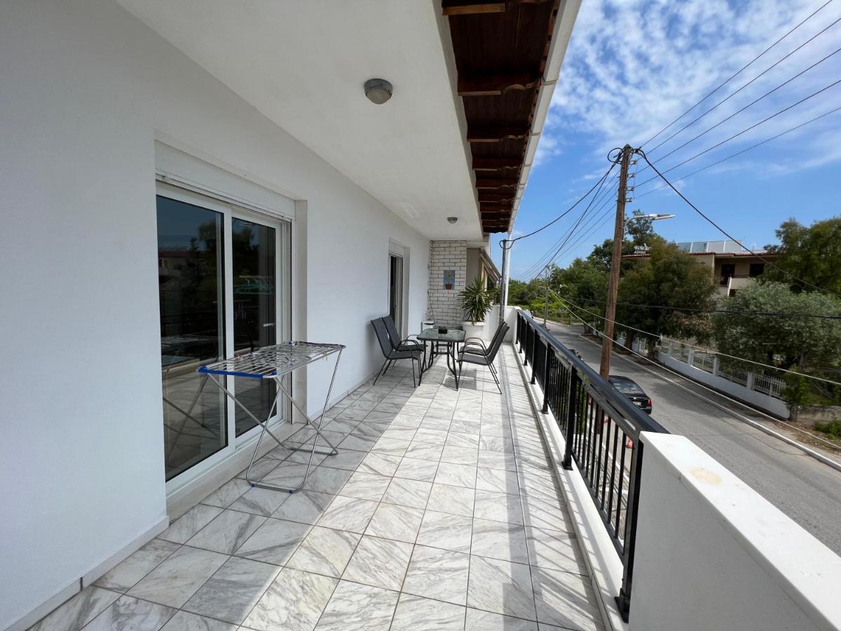 White Apartment - Thassos Town Exterior photo